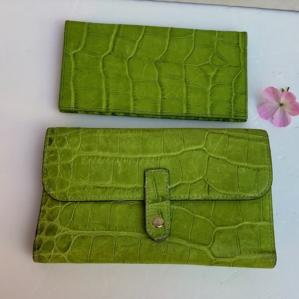 Green Croc-Embossed Leather Wallet Set